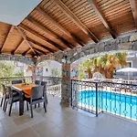 Villa Erya 2 *